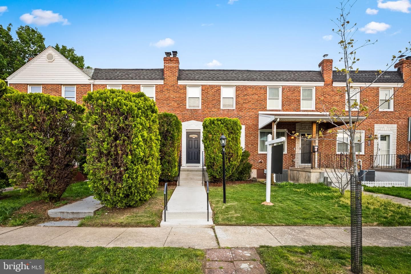 1817 Dunmere Road