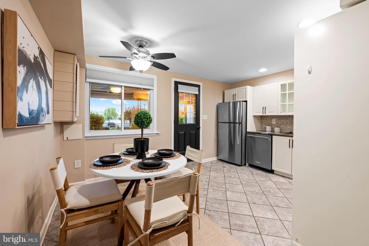 1817 Dunmere Road photo 7