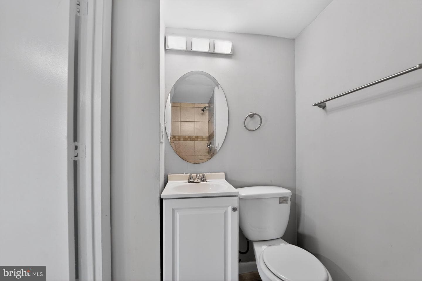 26 Maple Hollow Court photo 16