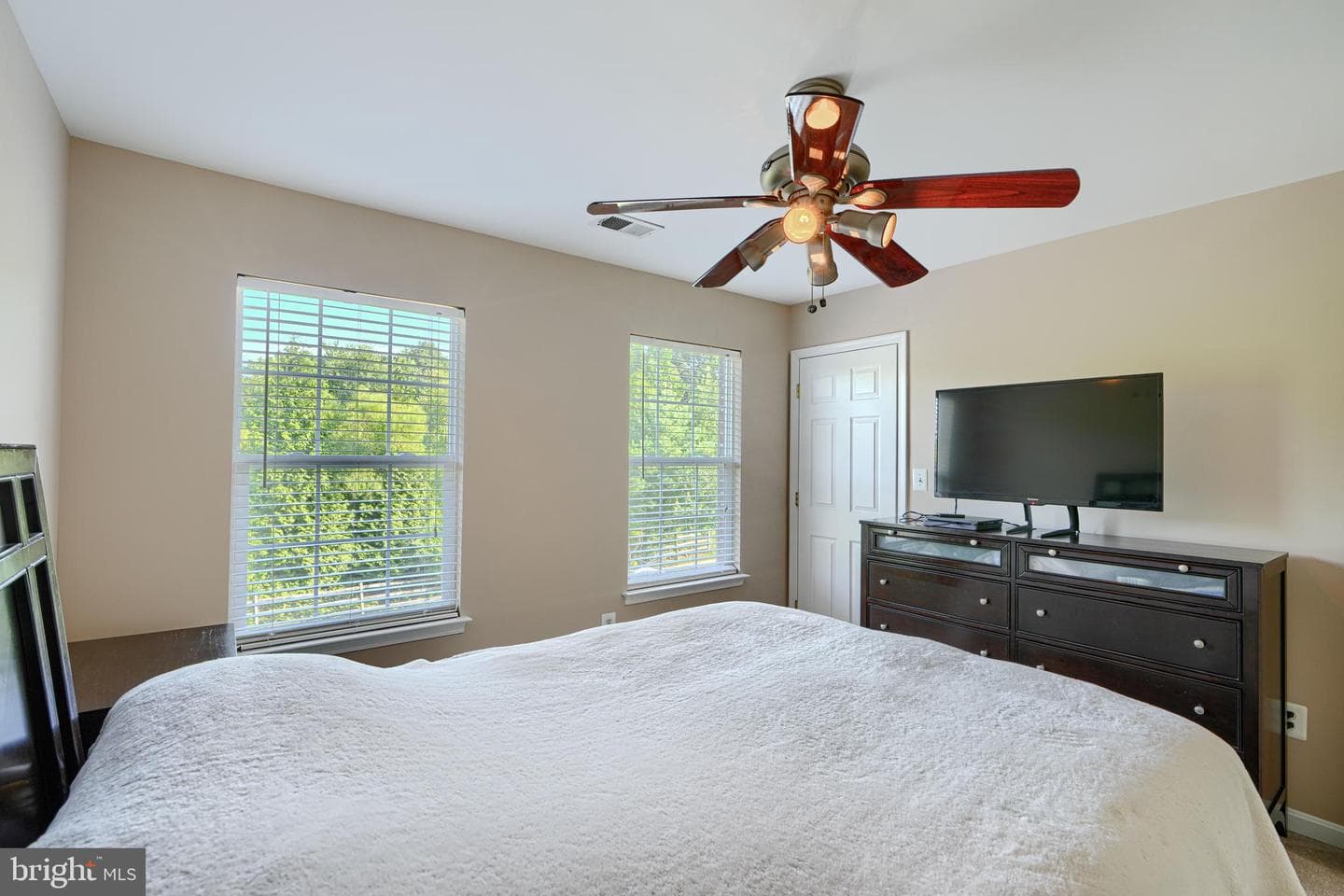 9424 Georgia Belle Drive photo 34