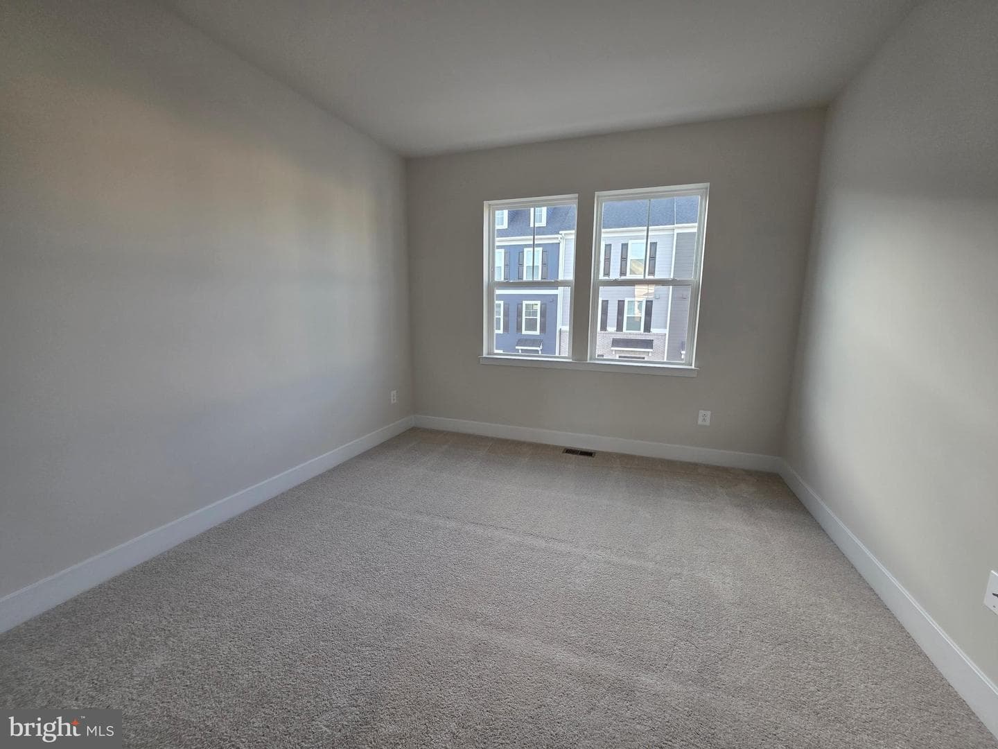 6613 Greenleigh Avenue photo 28