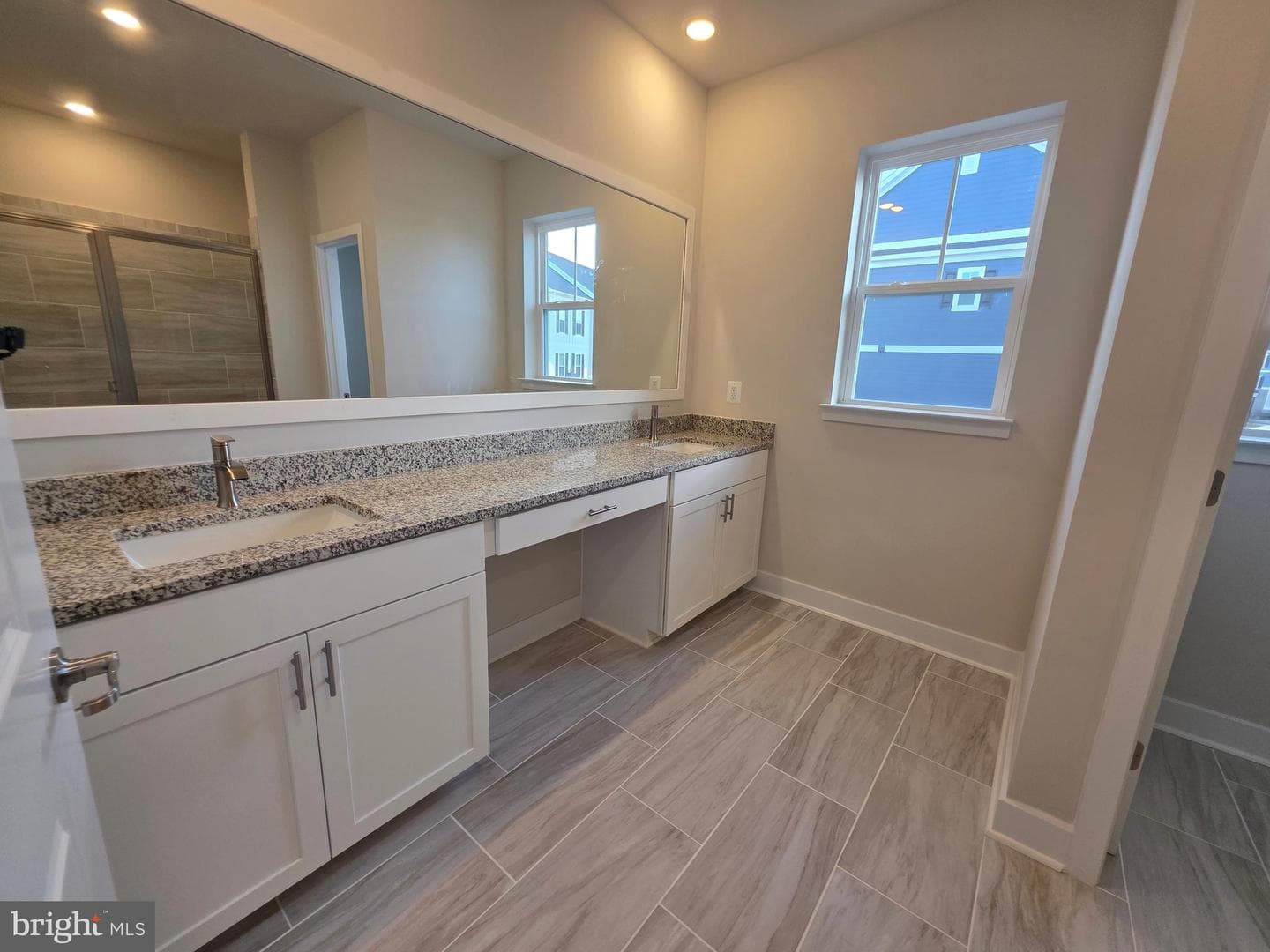 6613 Greenleigh Avenue photo 36