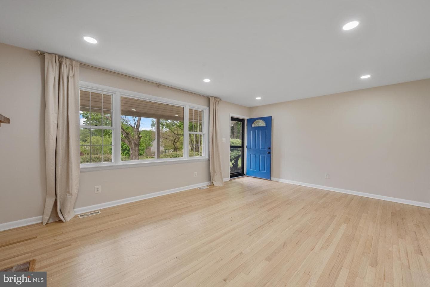 14009 Blenheim Road N photo 22
