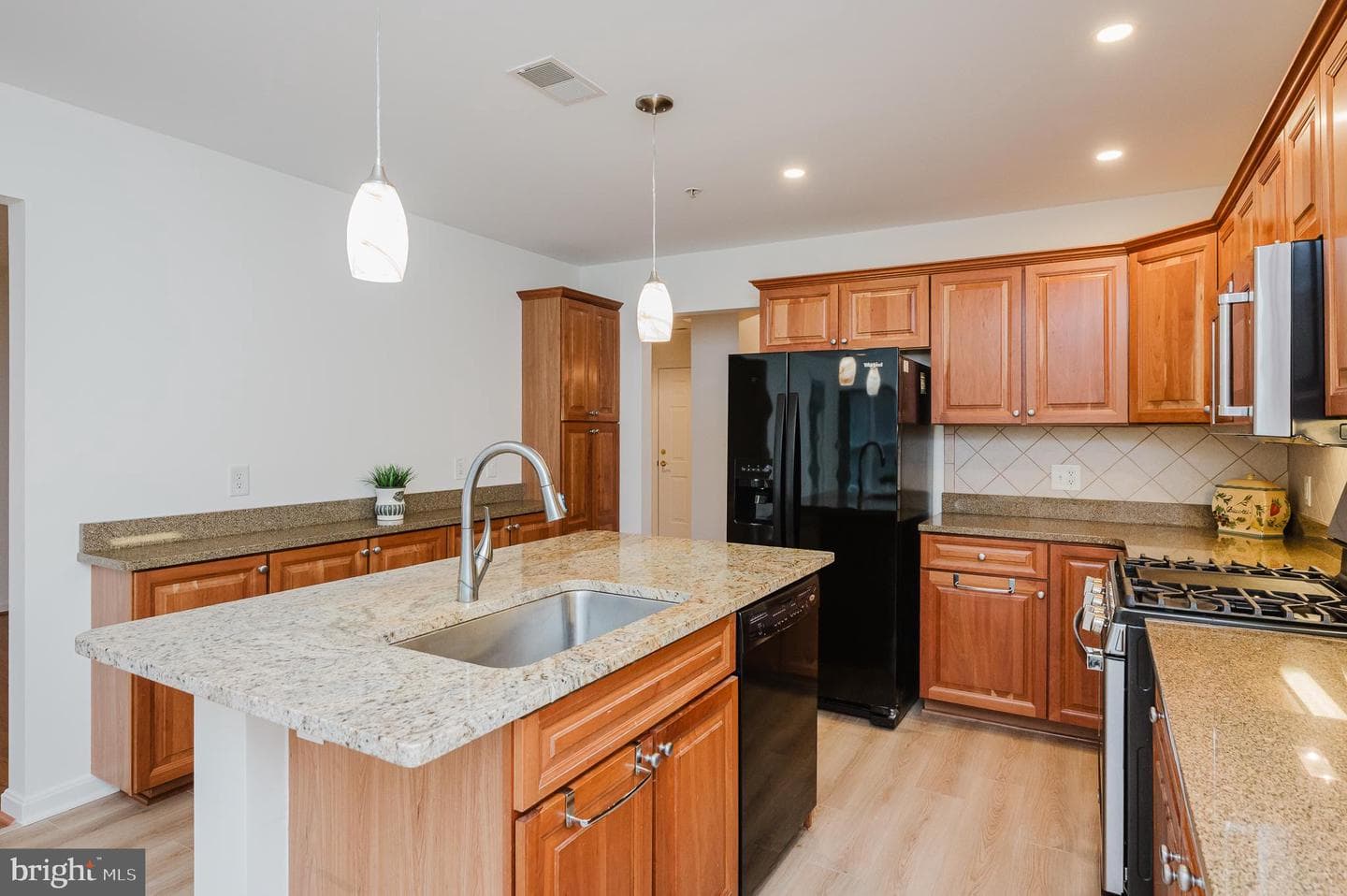 12240 Roundwood #105 photo 16