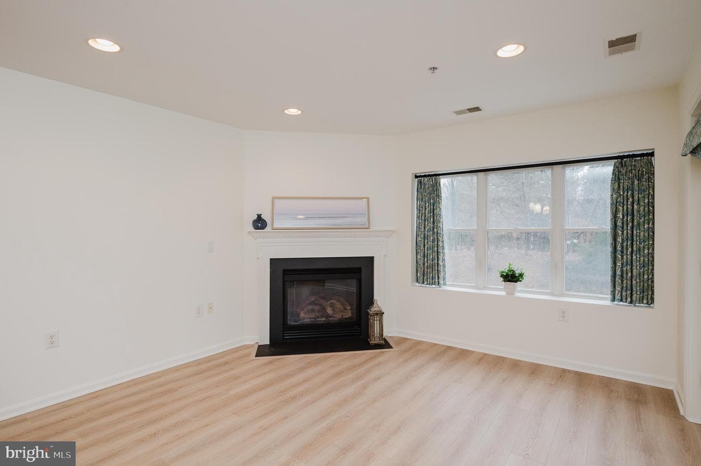 12240 Roundwood #105 photo 23