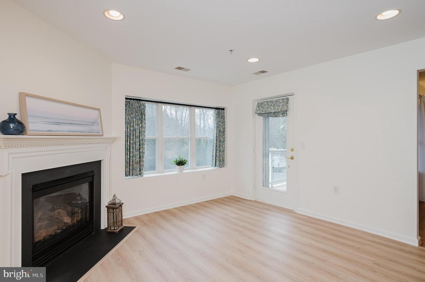 12240 Roundwood #105 photo 24