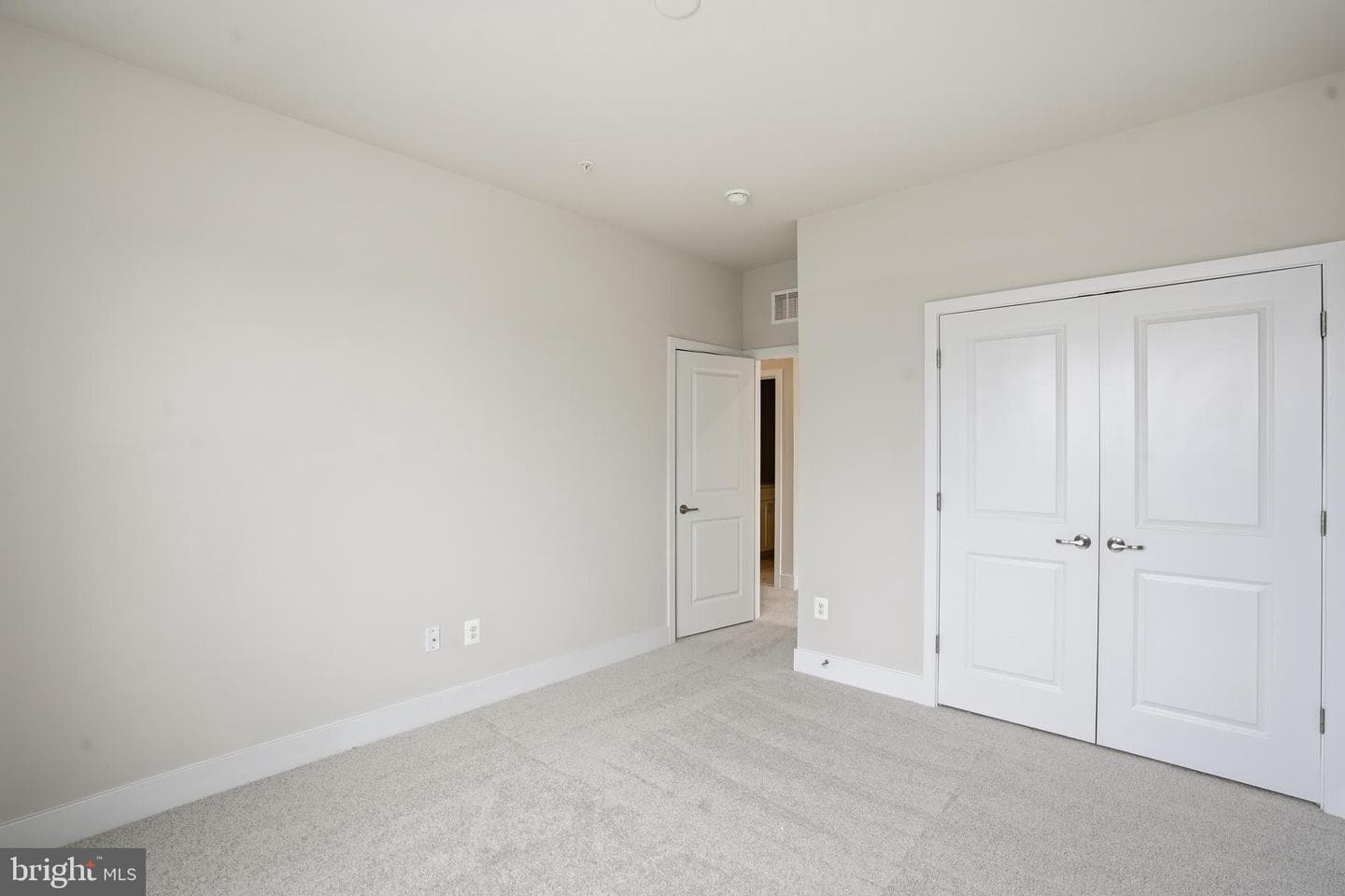 603 Harrington Street photo 32