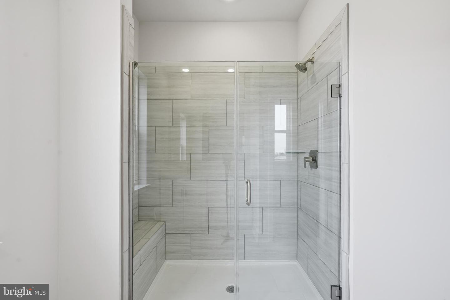 603 Harrington Street photo 41