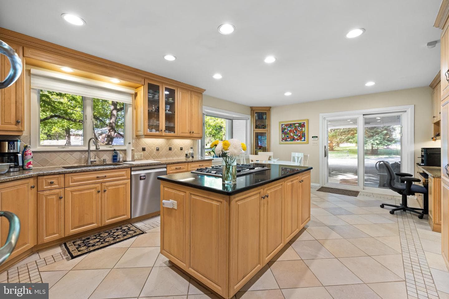 1 Springbriar Lane photo 13
