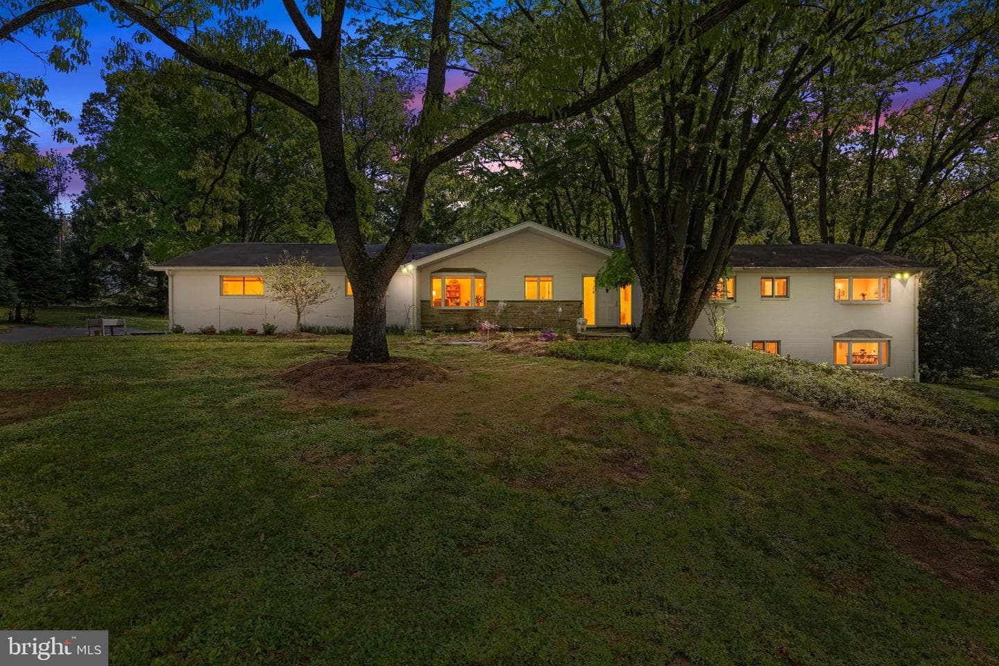1 Springbriar Lane photo 2