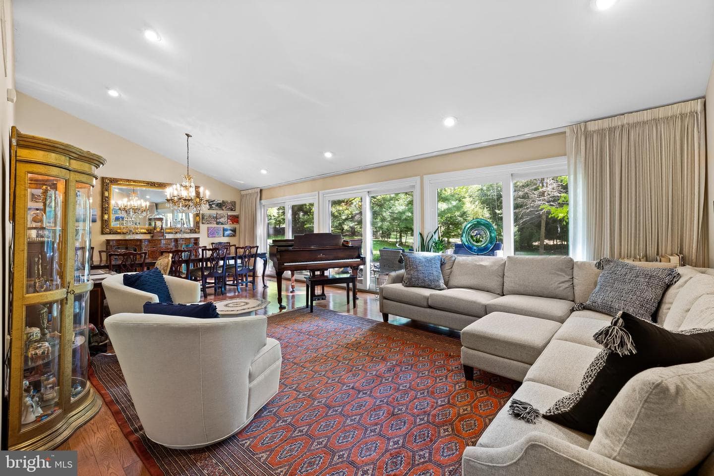 1 Springbriar Lane photo 8