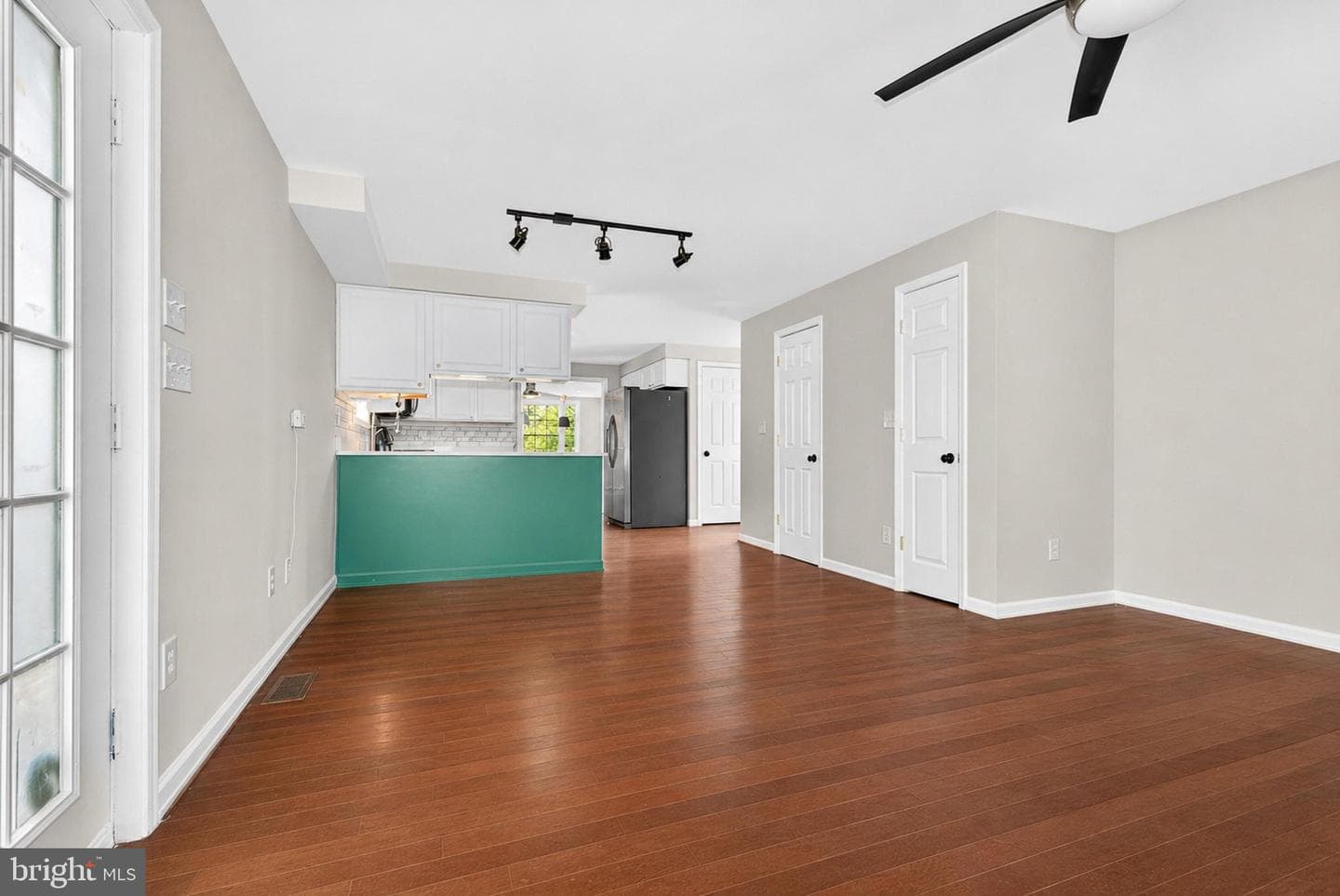 1406 Walnut Avenue photo 16