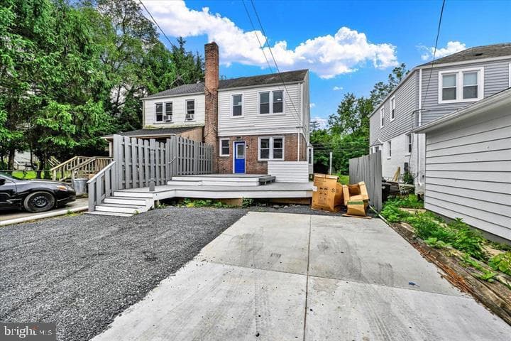 212 Burke Avenue photo 26