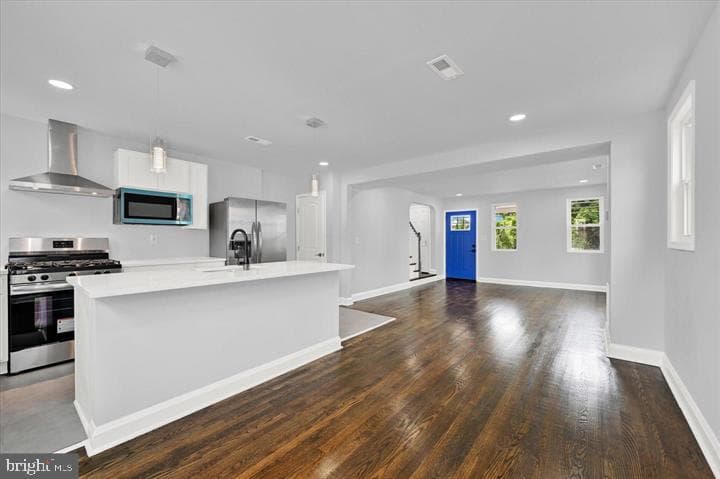 212 Burke Avenue photo 7