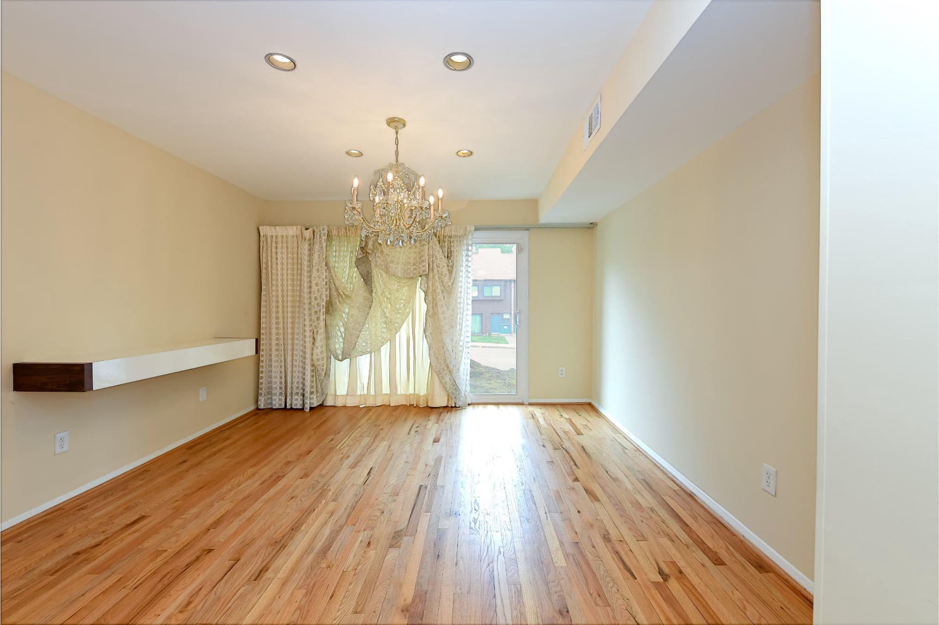 45 Penny Lane #45 photo 7