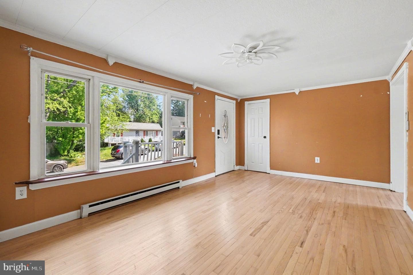 5 Lavern Avenue photo 5
