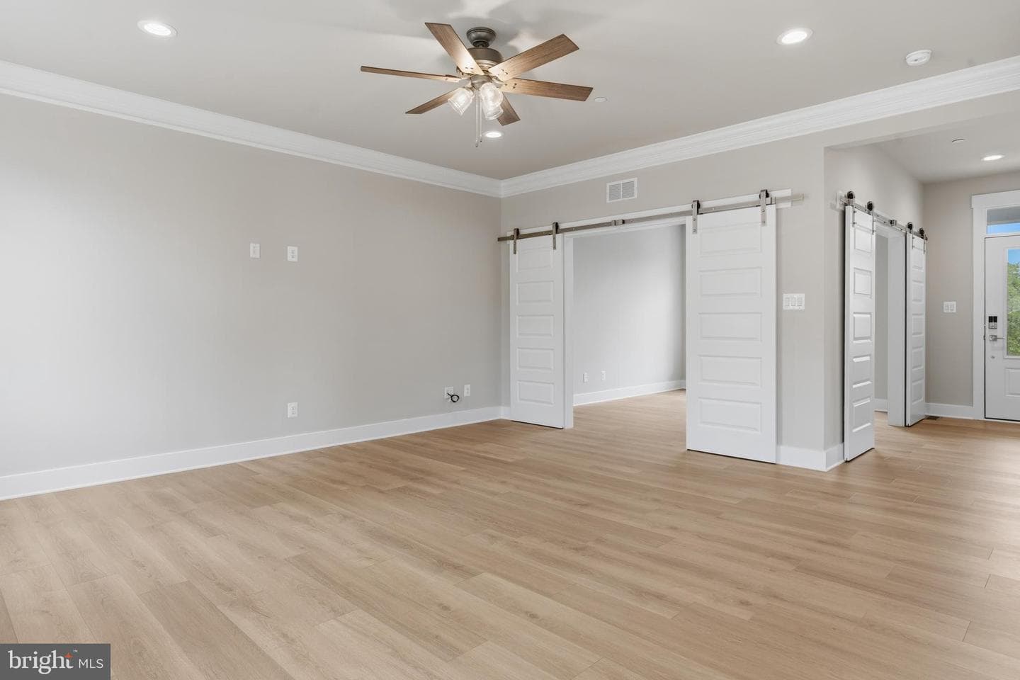 2028 William Avenue photo 44