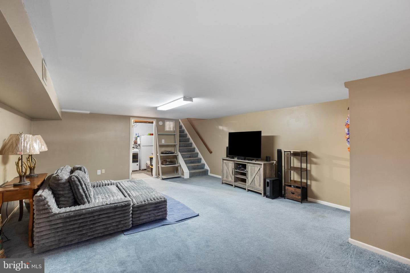 5620 Chelwynd Road photo 7