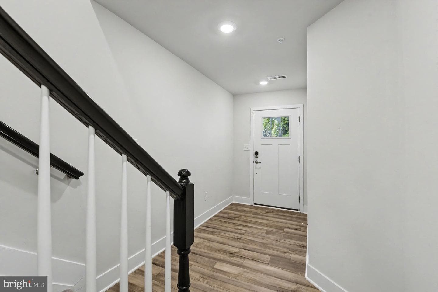 238 Waterstone Rd photo 6