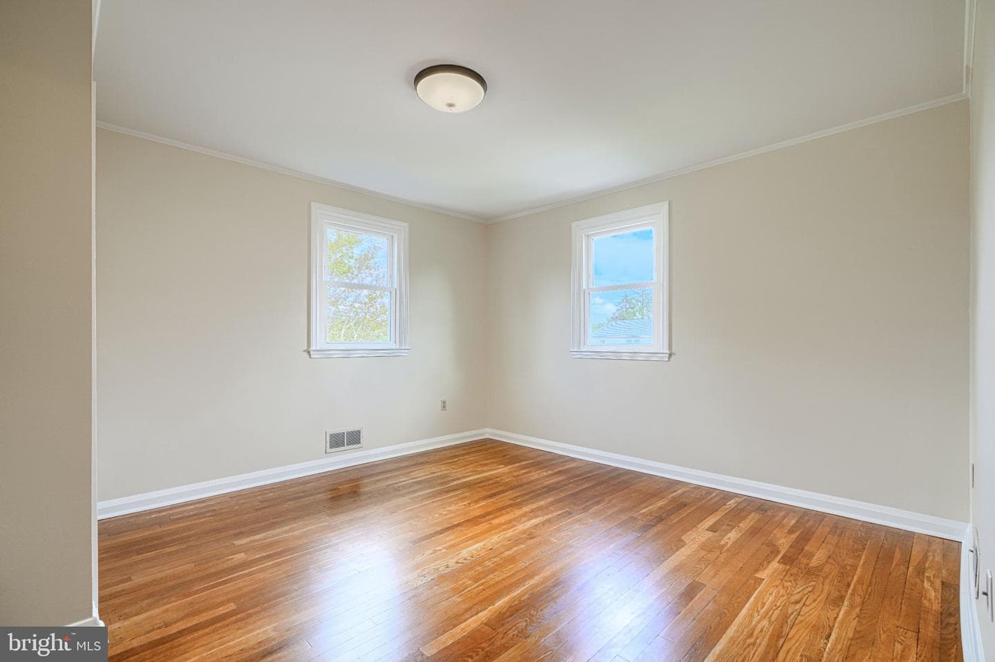 8 Felton Road photo 26