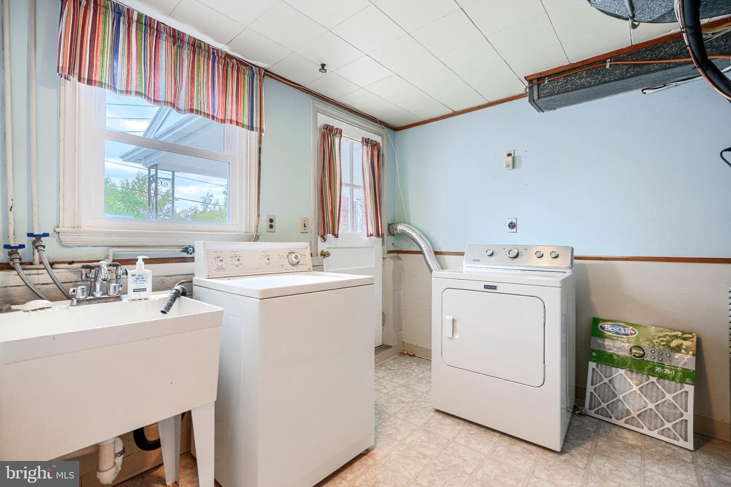 8 Felton Road photo 37