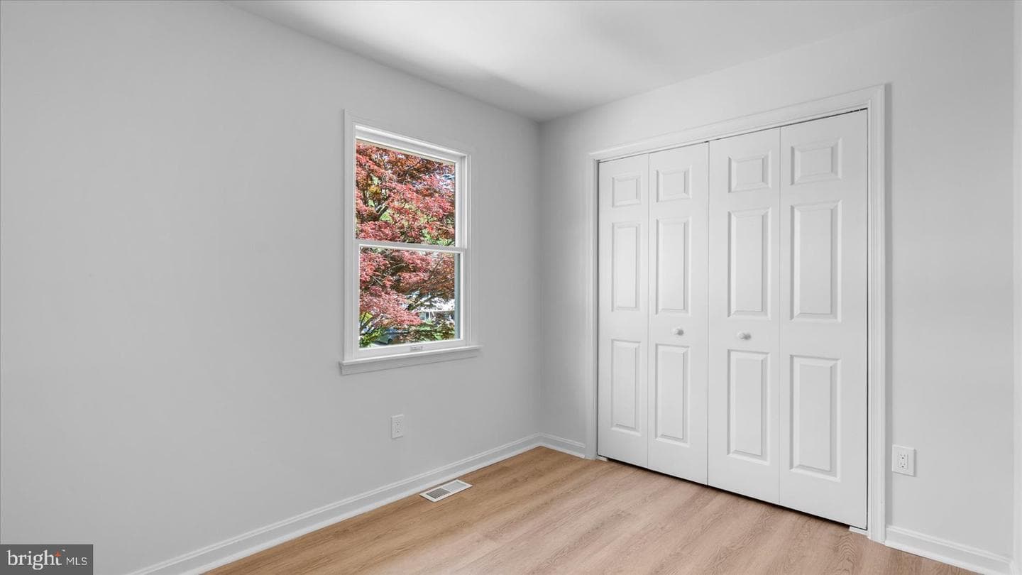 804 Suburbian Road photo 21