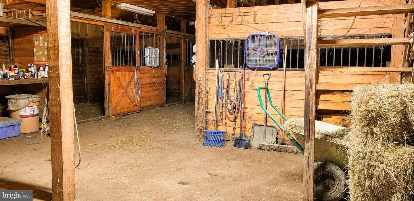 9 Hunt Farms photo 13