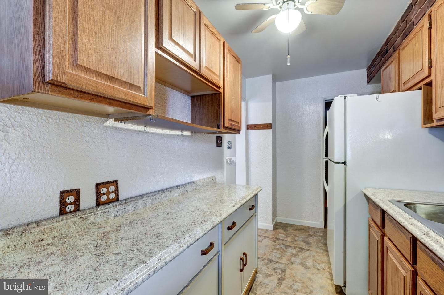 729 Aldworth Rd photo 14