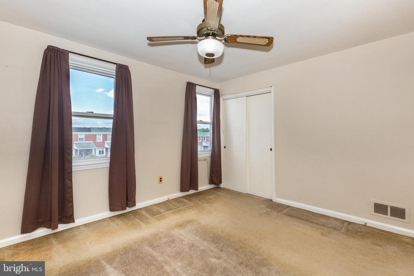 729 Aldworth Rd photo 31