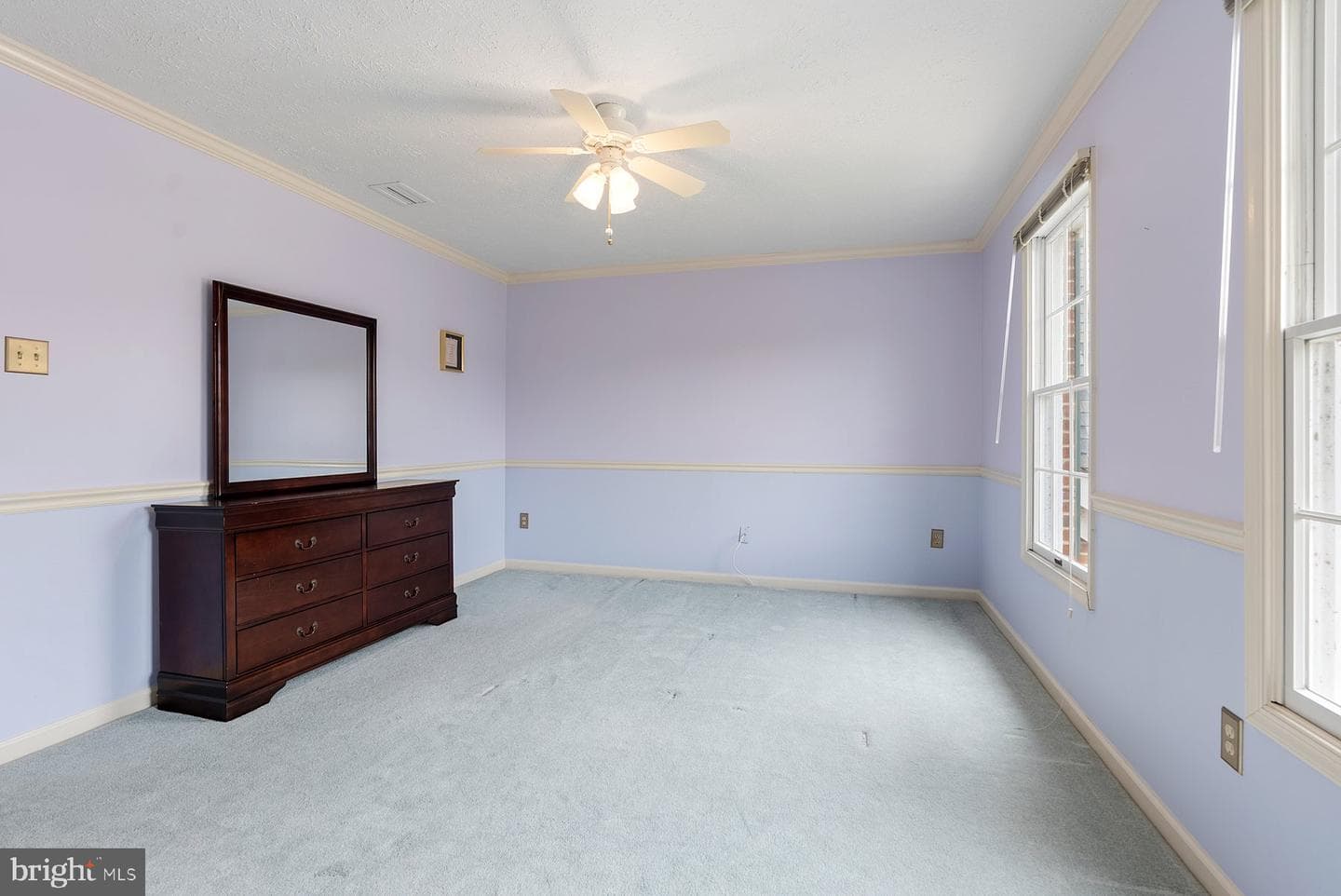 1 Challenger Court photo 32