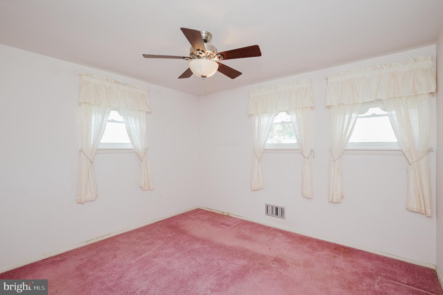 9649 Dundawan Road photo 16