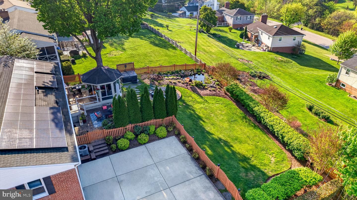 107 Martingale Road photo 22