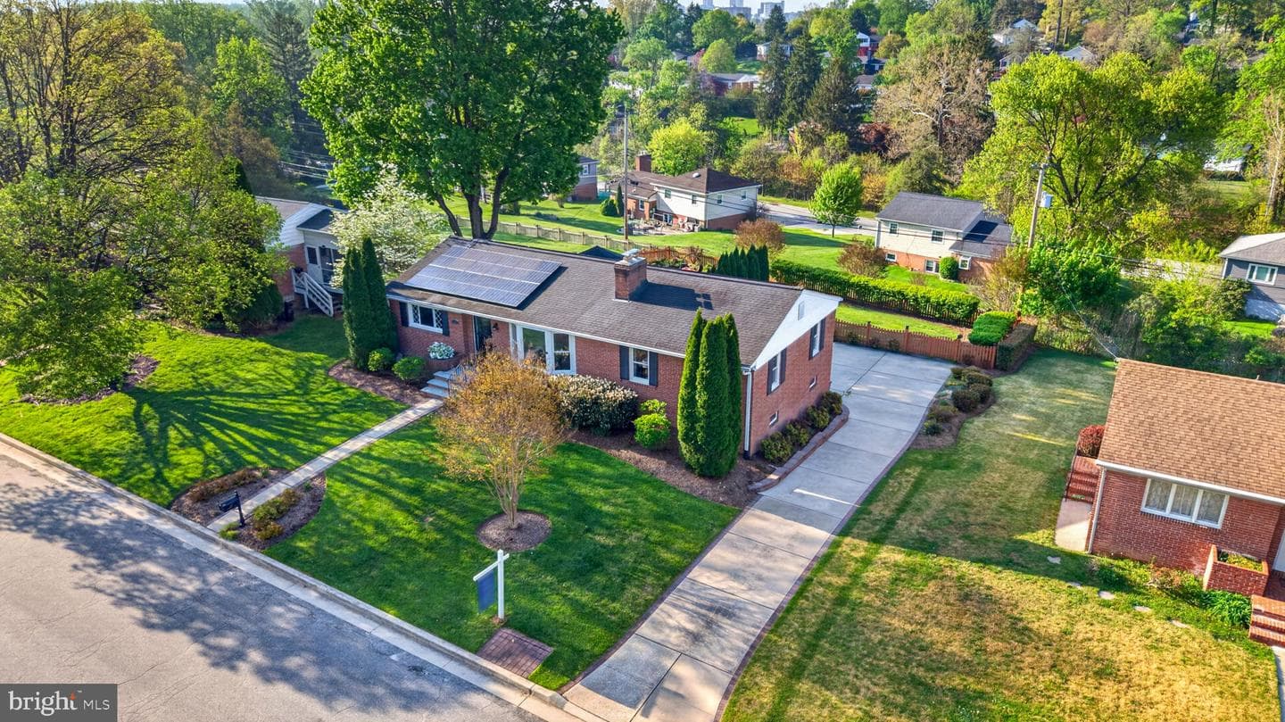 107 Martingale Road photo 80