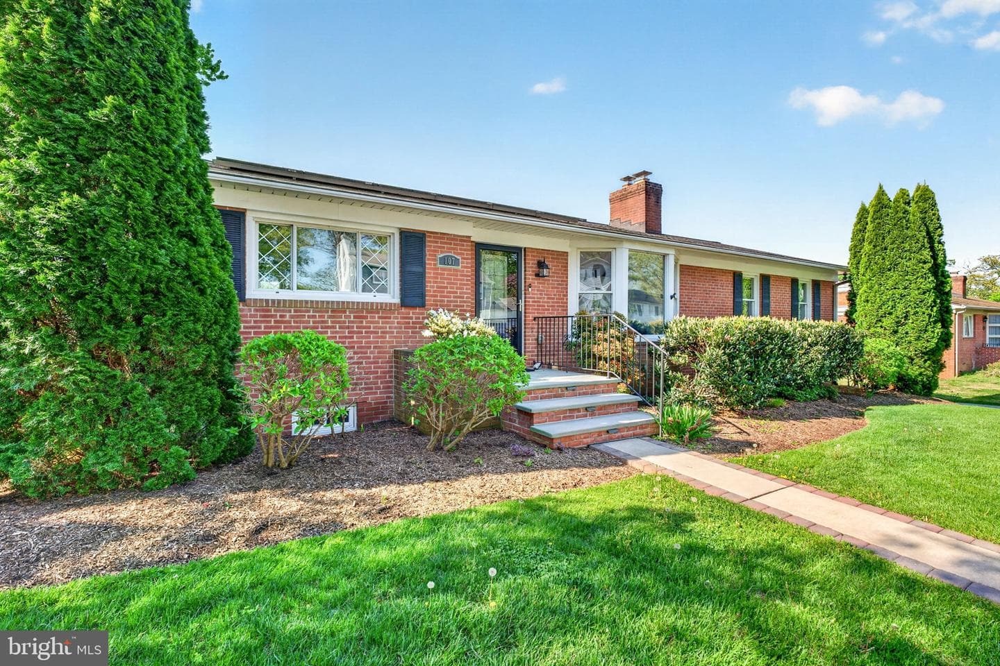107 Martingale Road photo 82