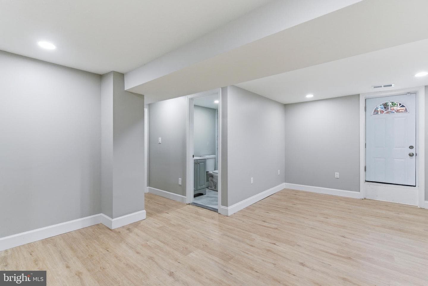 6039 Gwynn Oak photo 23