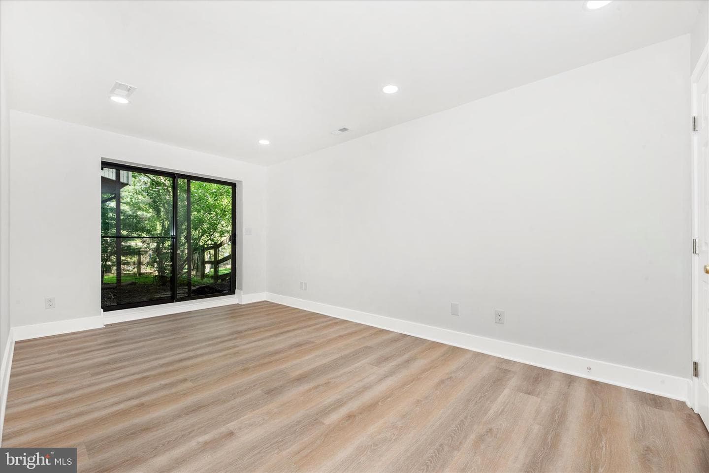 3747 Greenway Lane photo 44