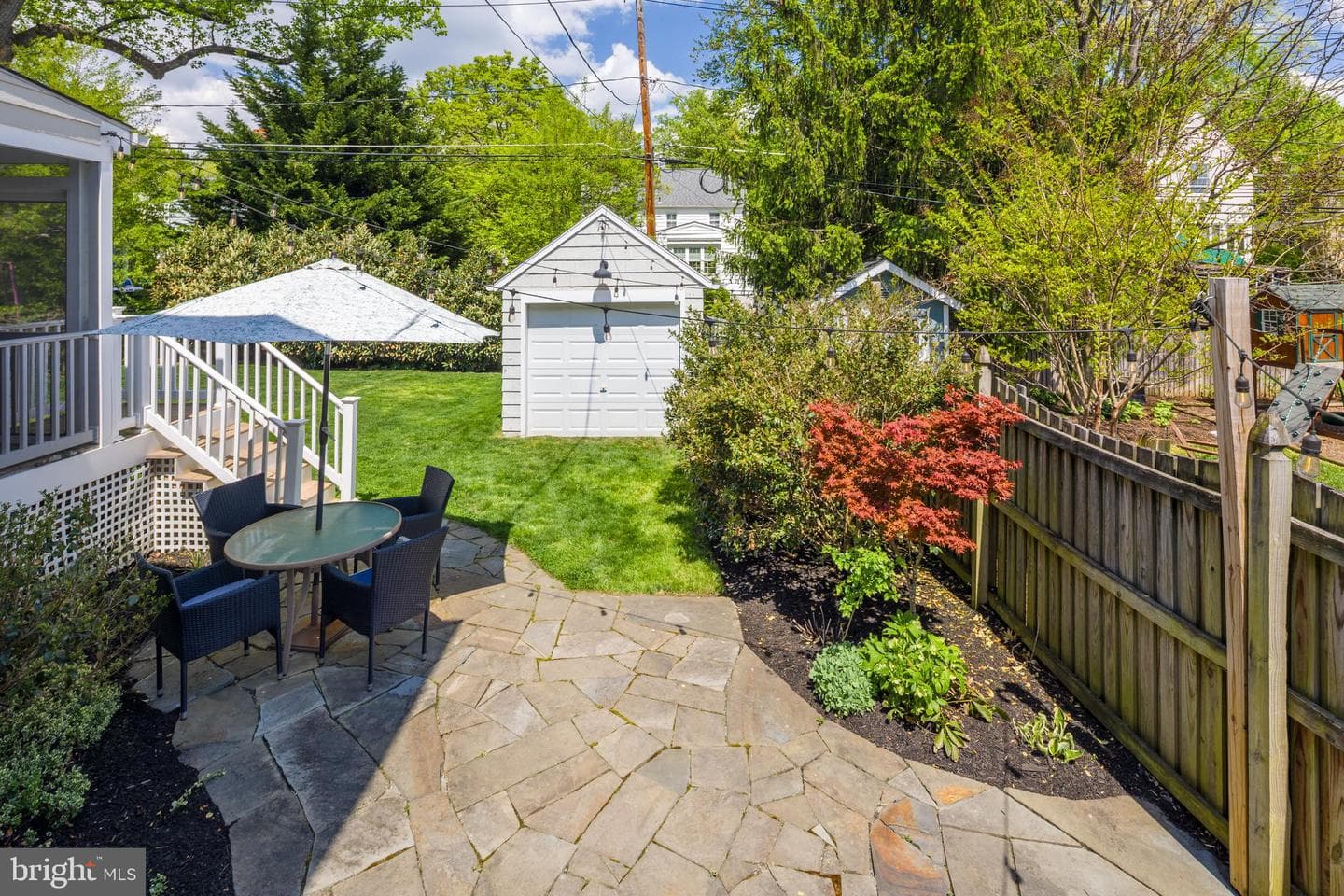 902 Kingston Road photo 38