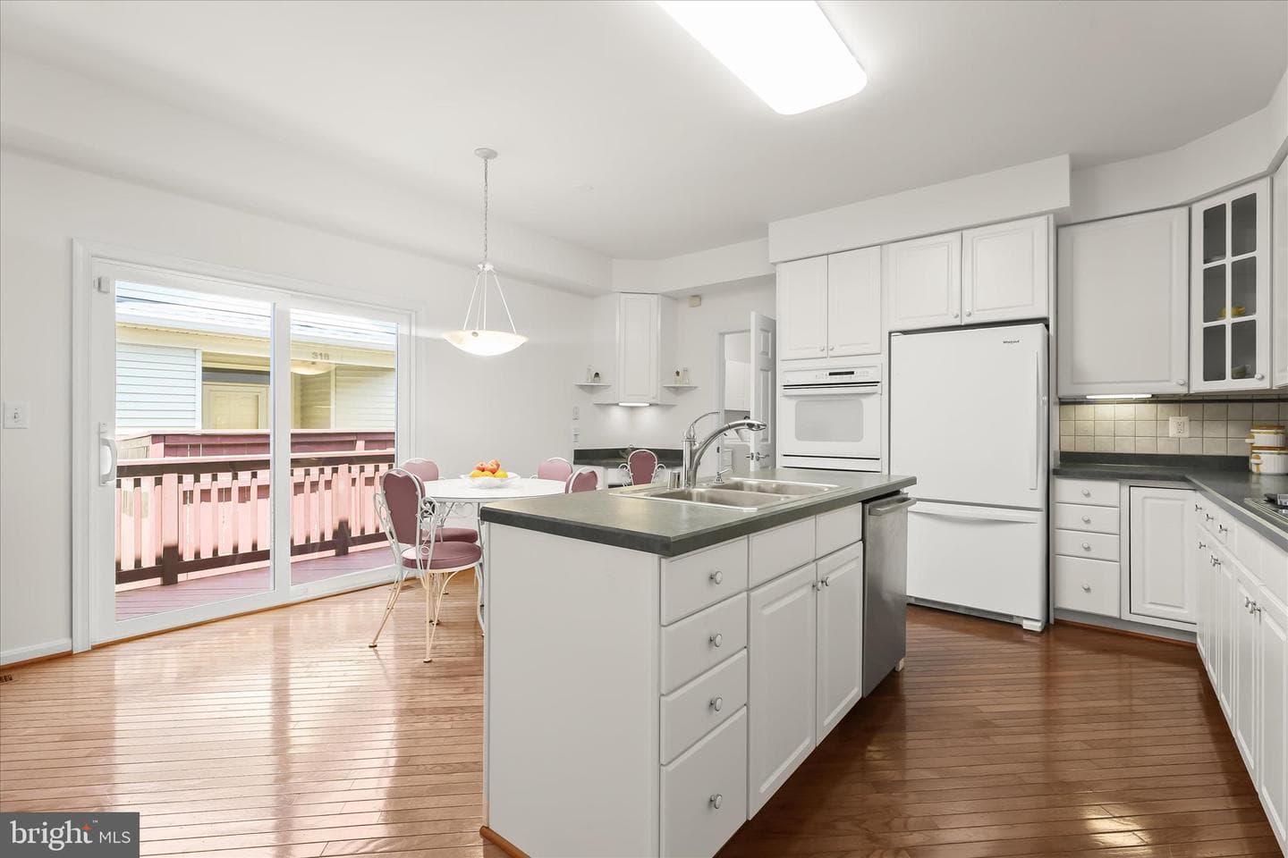 320 Chalk Hill Drive photo 19