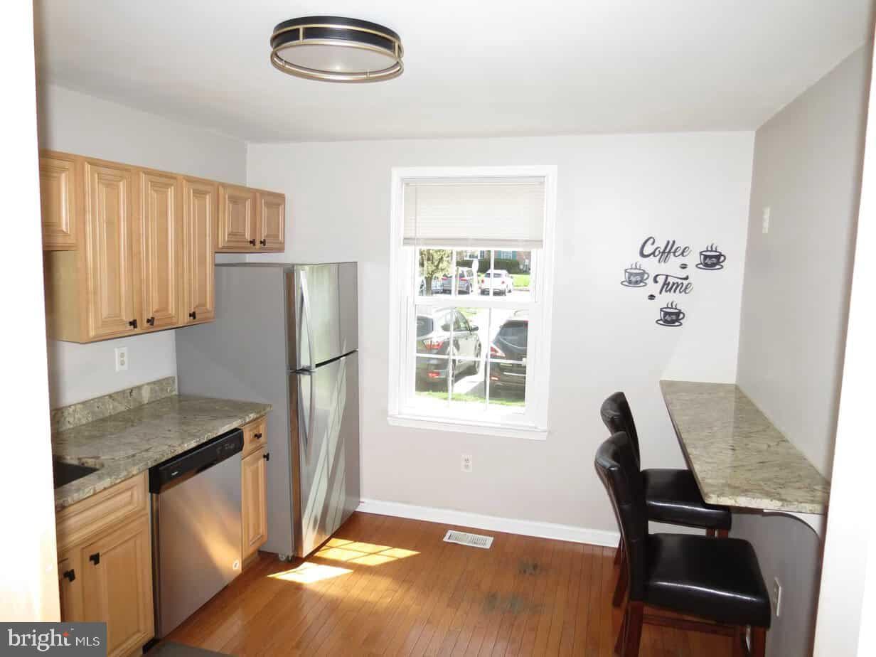 115 Courtland Woods Circle photo 3