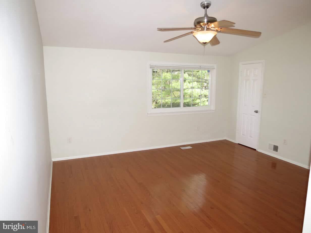 115 Courtland Woods Circle photo 6