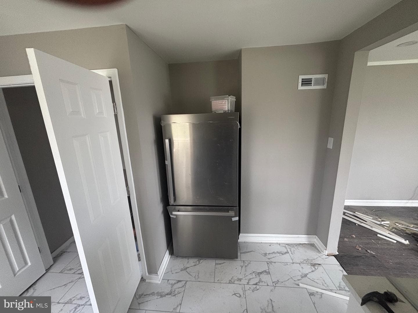 16 Yawmeter Dr photo 2
