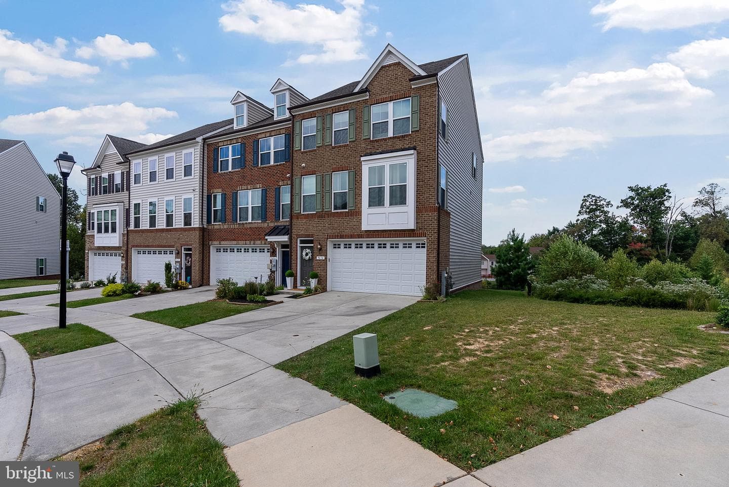 9614 Julia Lane photo 2
