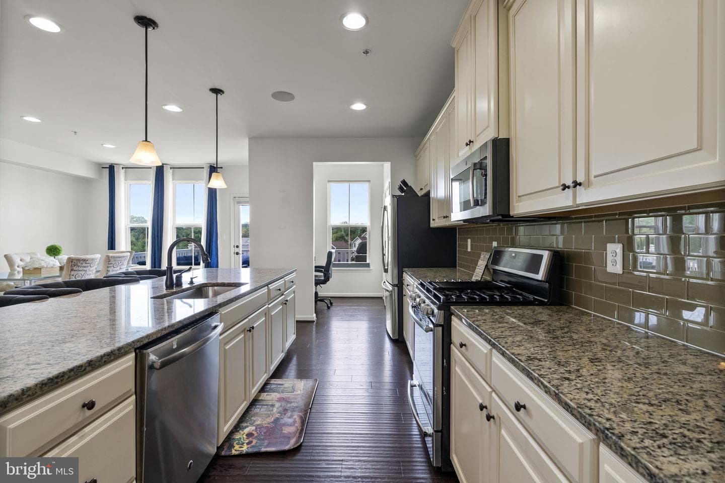 9614 Julia Lane photo 6
