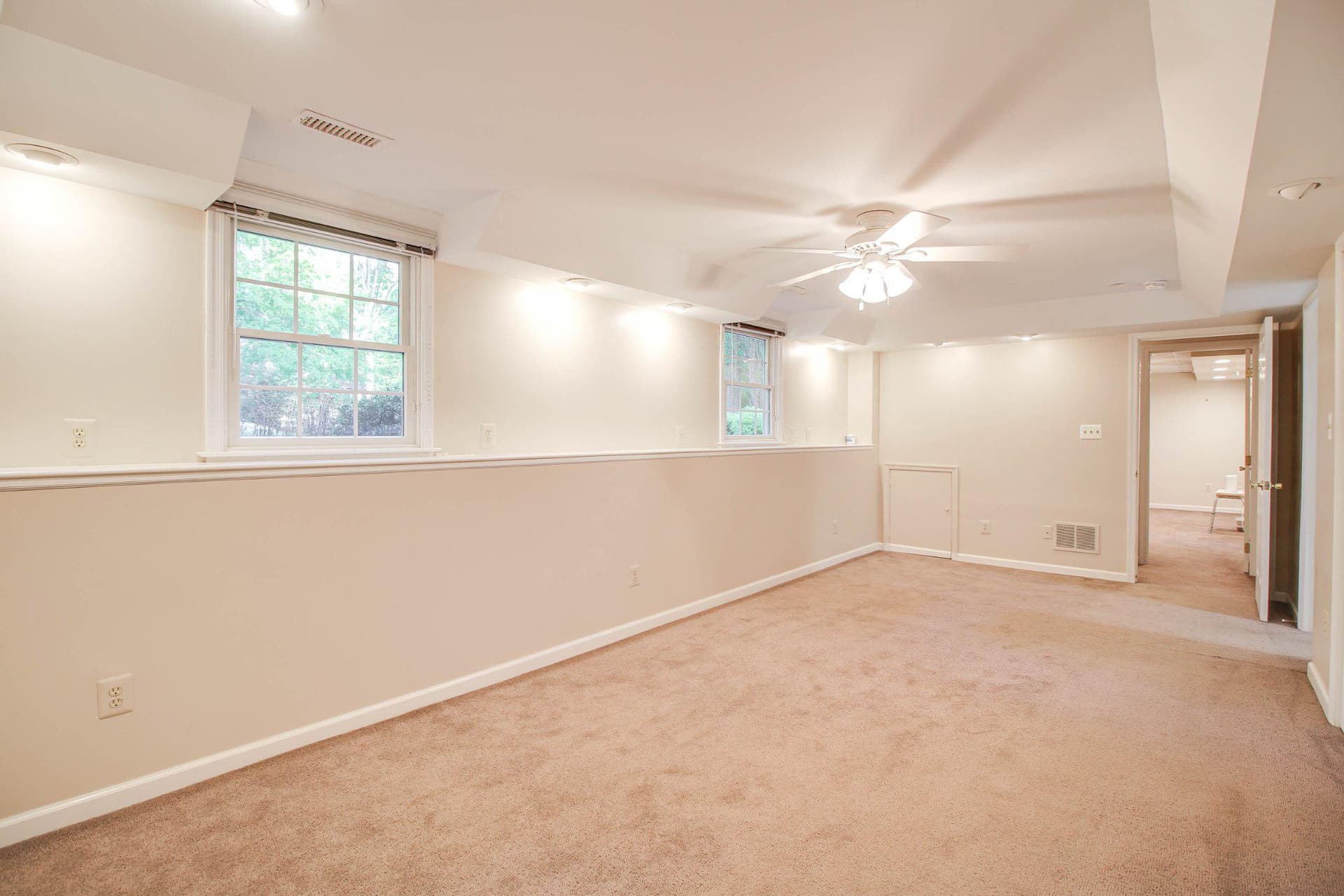 1010 Hilton Avenue photo 26