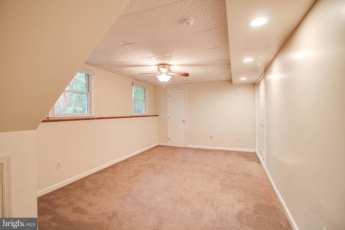 1010 Hilton Avenue photo 29