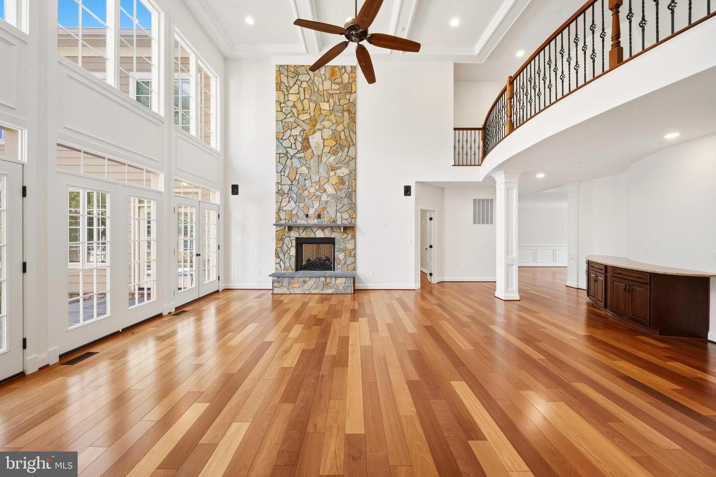 12228 Worthington photo 20