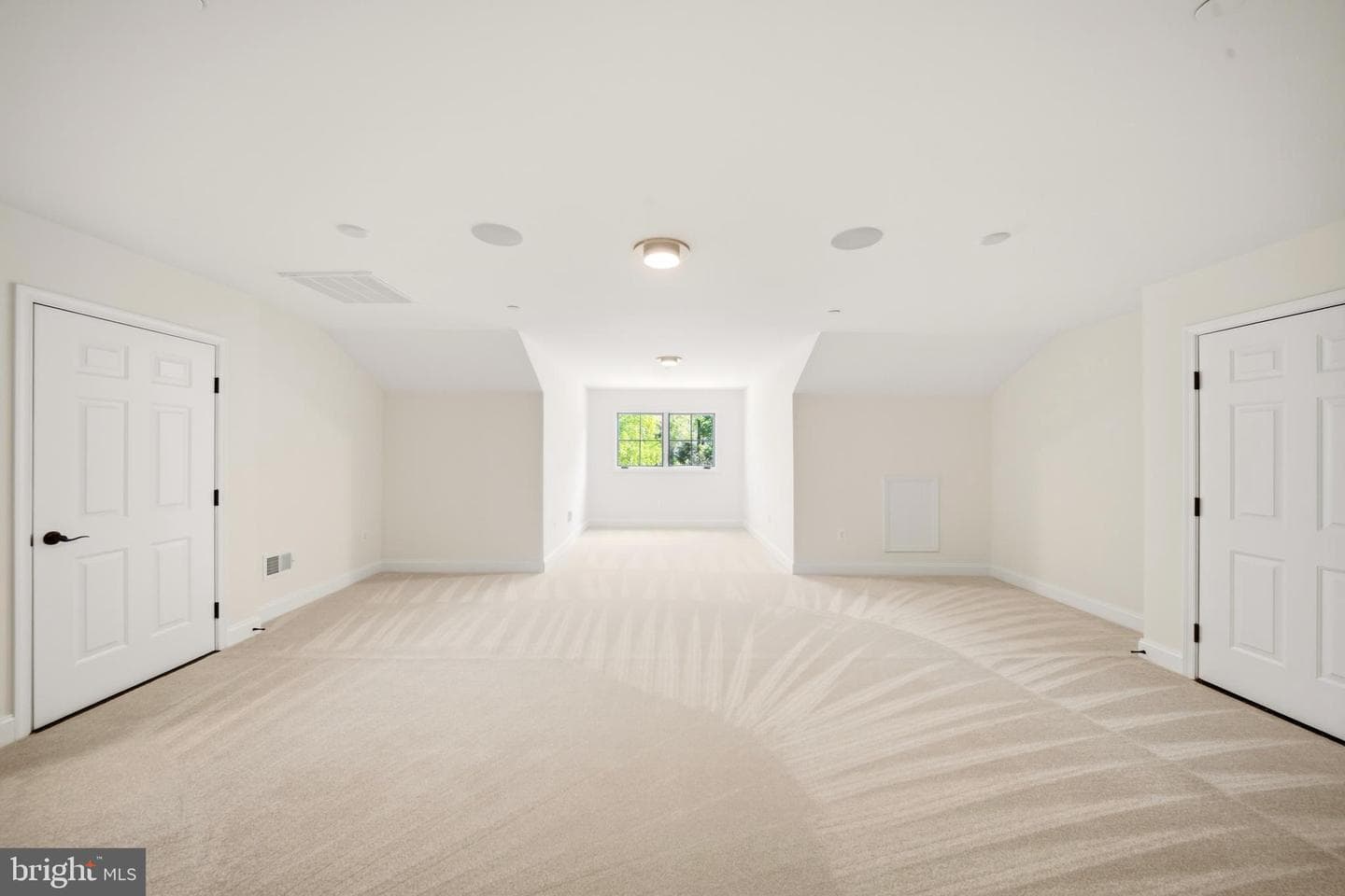 12228 Worthington photo 60
