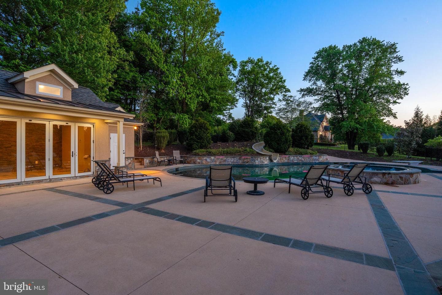 12228 Worthington photo 89