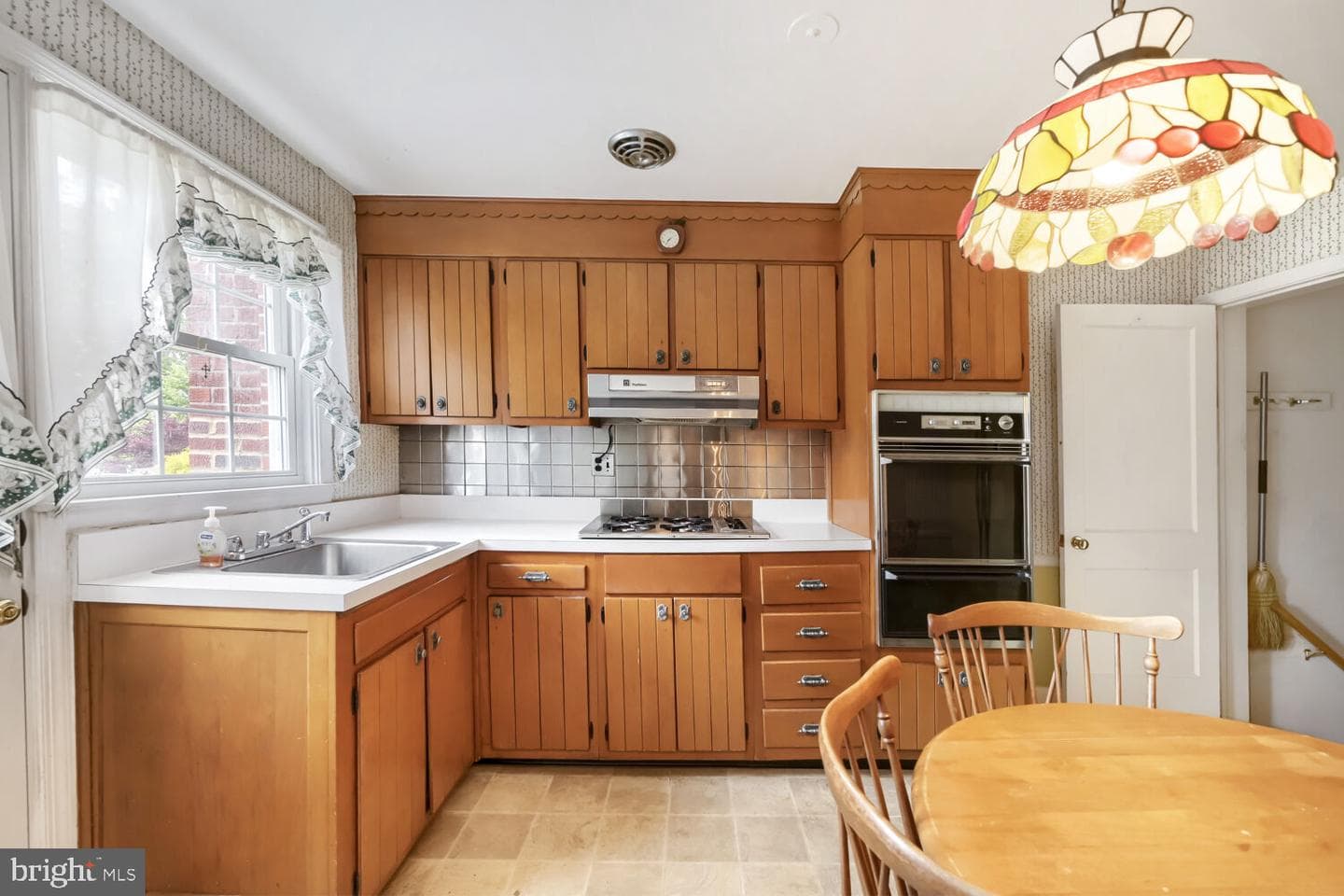 1566 Cottage Lane photo 8