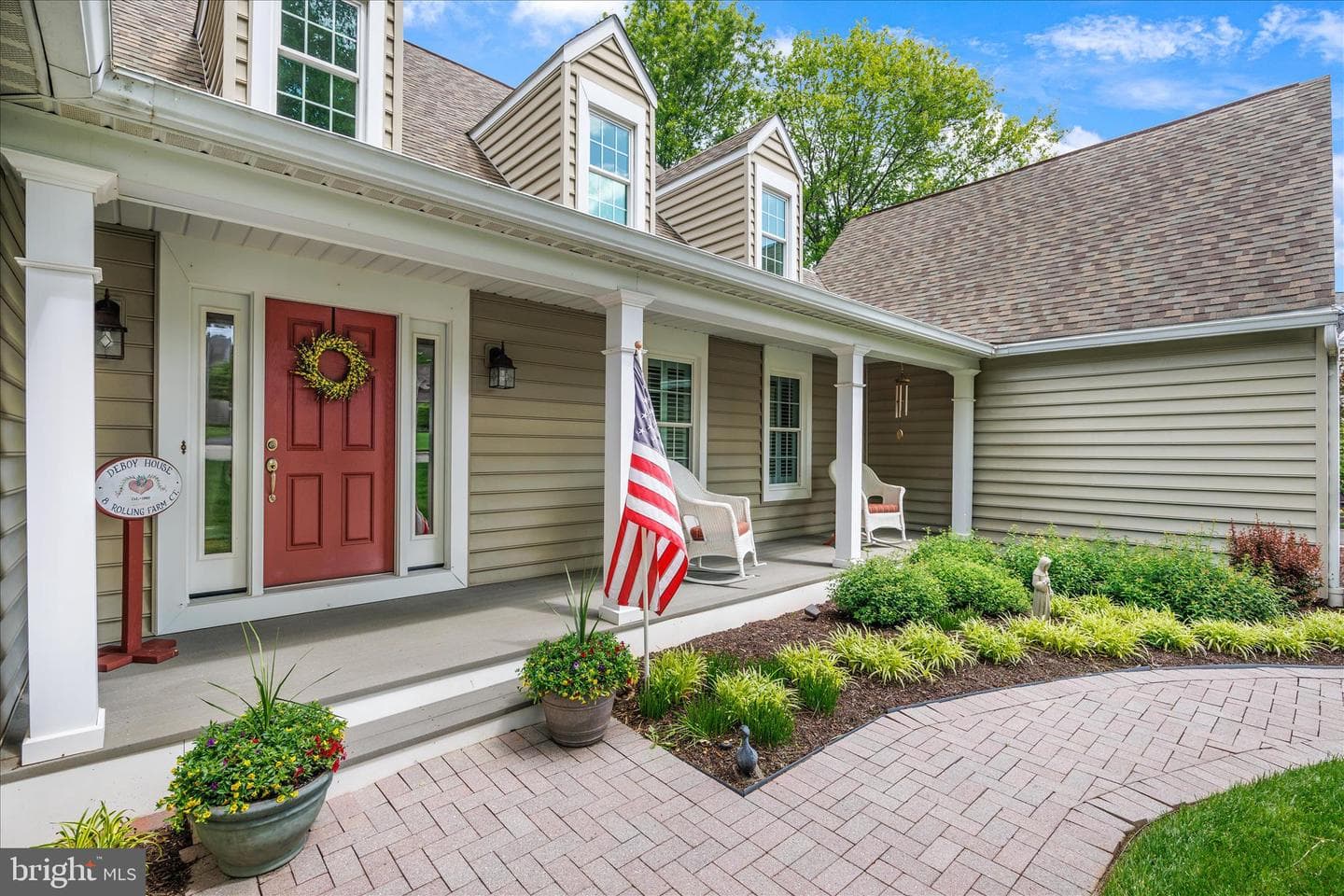8 Rolling Farm Court photo 4
